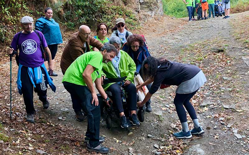 ela-la-ela-se-atasca-en-el-camino